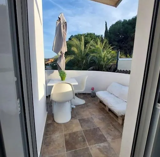 Estudio Encantador En Apartamento Dénia